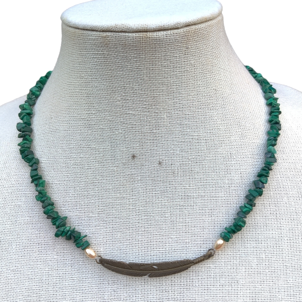 🪶 Malachite feather necklace